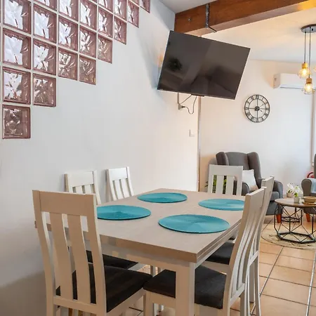 Apartment El Campanario